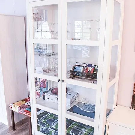 Zeus Mit Grosser Eingezaeunter Terrasse Appartamento