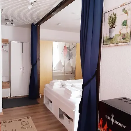 Zeus Mit Grosser Eingezaeunter Terrasse Appartamento